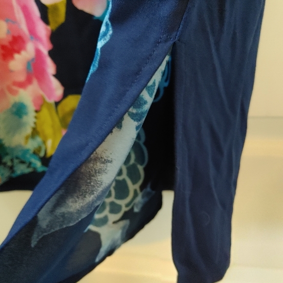 #34 Chico's Navy Blue Floral Tunic ~ size S~M - Picture 6 of 8